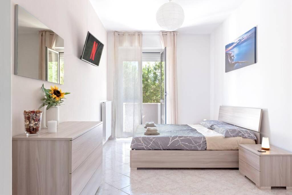 Free Parking Appartamento 5 Stelle Elegante Con Suite Livorno Ngoại thất bức ảnh
